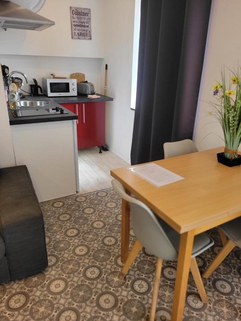 Residence Le 09 อูแซร์ช ภายนอก รูปภาพ
